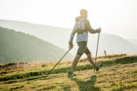 comment-monter-ou-descendre-marche-nordique